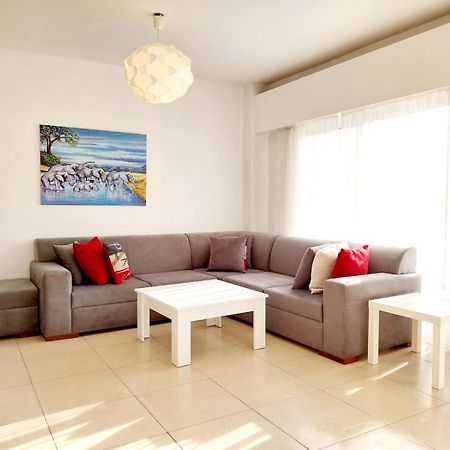 Sun Tower 101 Apartment Лимасол Екстериор снимка