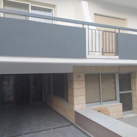Sun Tower 101 Apartment Лимасол Екстериор снимка