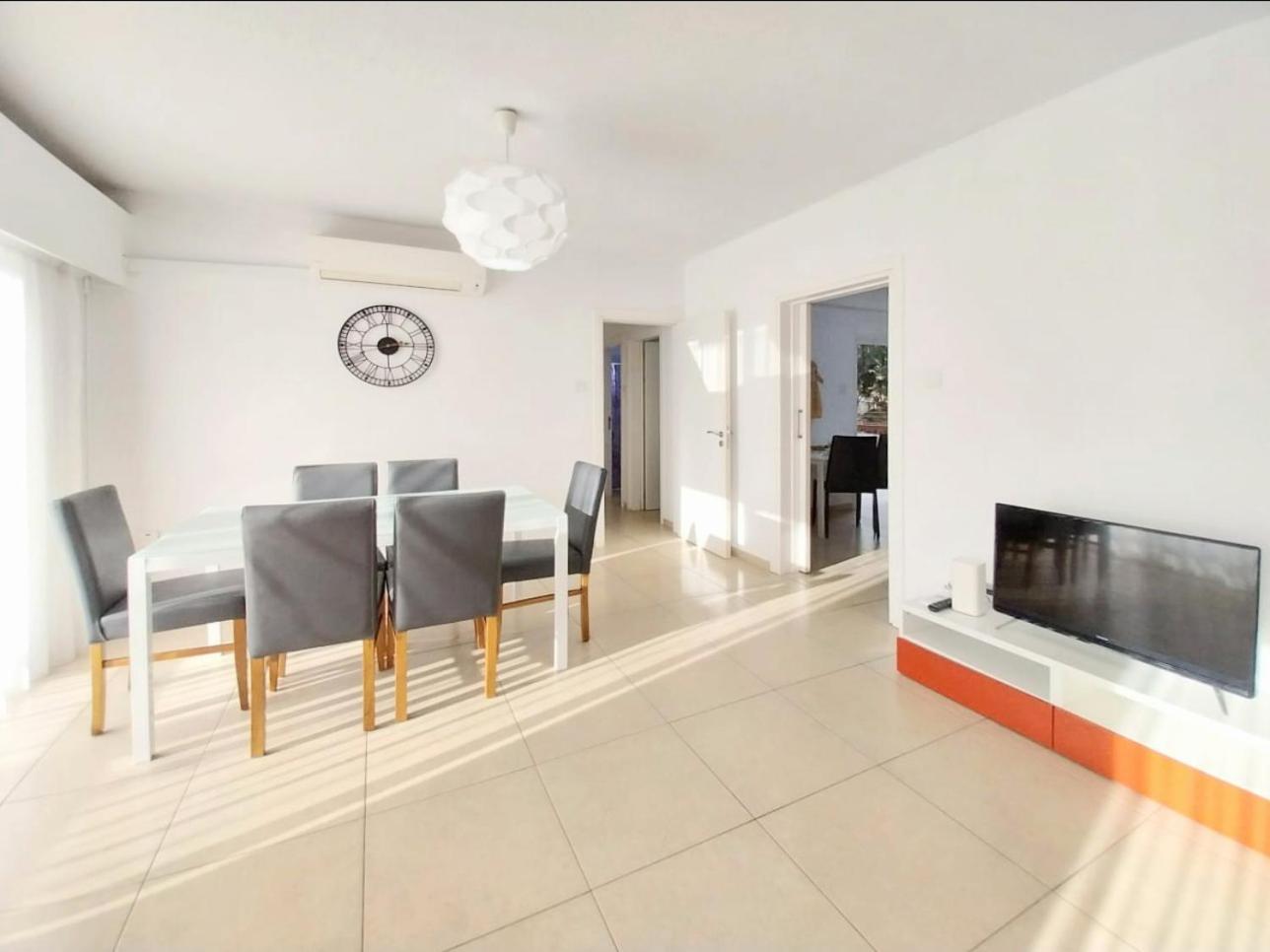 Sun Tower 101 Apartment Лимасол Екстериор снимка